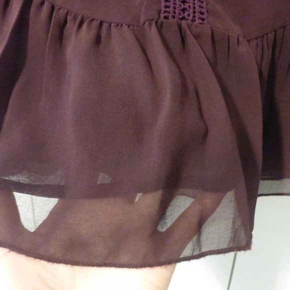 LE CHATEAU burgundy semi-sheer ruffle chiffon v-neck 3/4 sleeve blouse - Picture 5 of 9